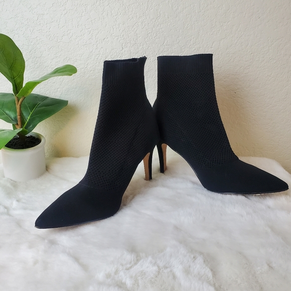 MIA Mckinley Sock Bootie! Size 8.5. - Picture 2 of 7